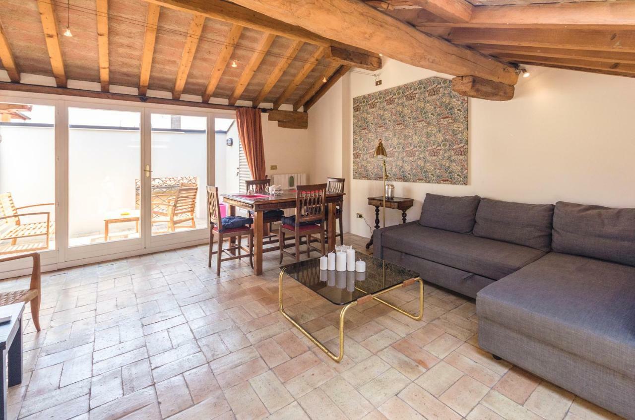 Altabella Panoramic Terrace Apartment Болоня Екстериор снимка